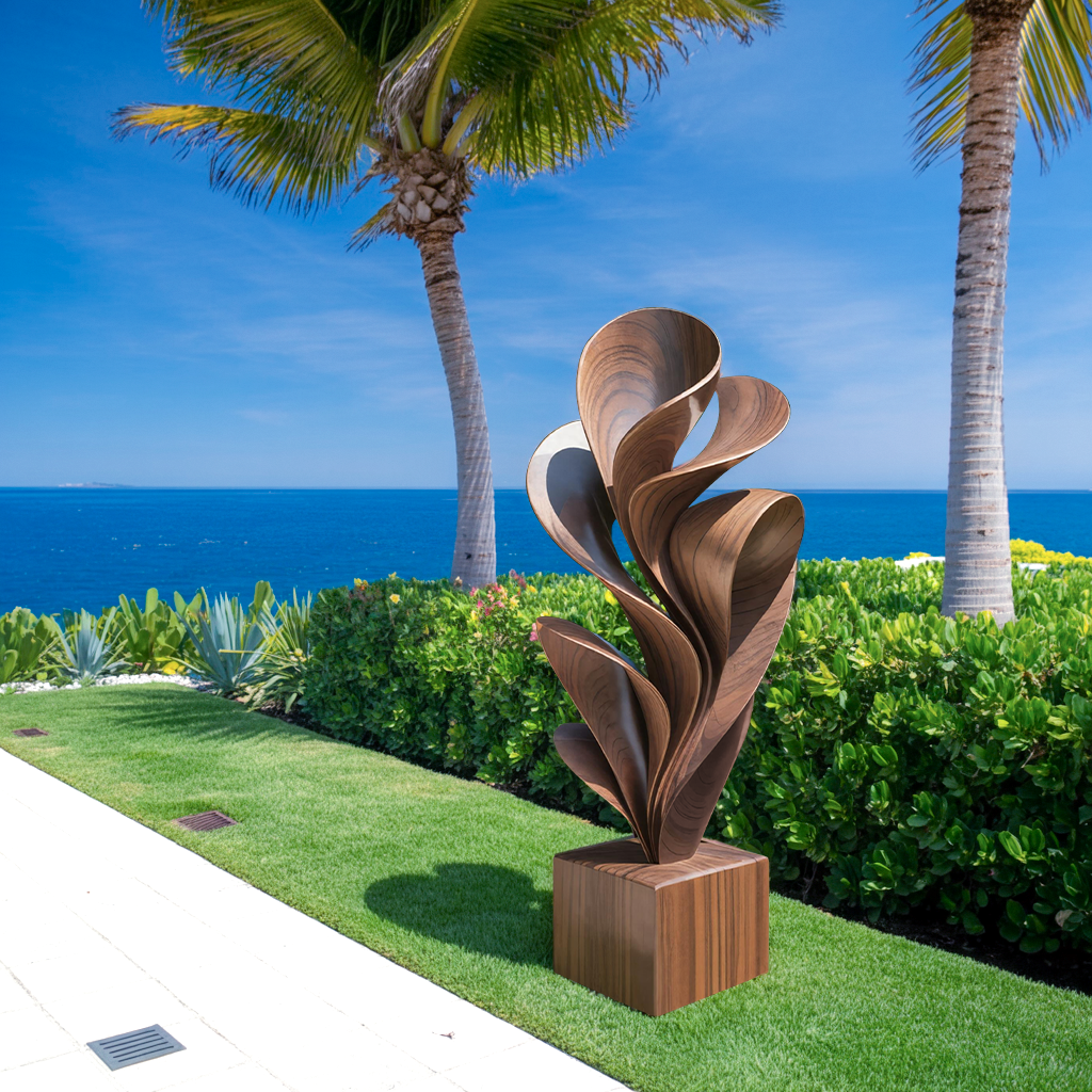 Farmhouse Solid Wood Sculpture Outdoor Garden Decoration