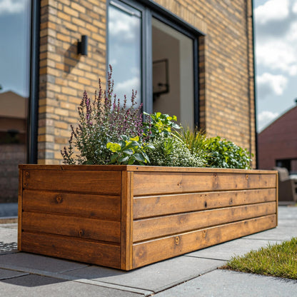 Stylish Solid Wood Planter Box For Garden Use